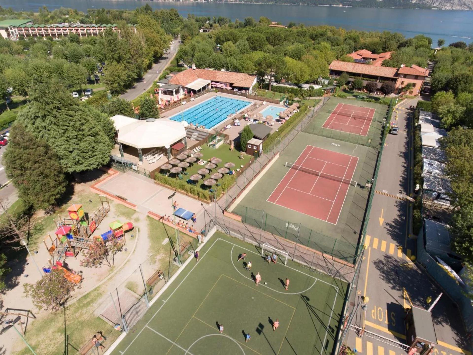 Estivo Premium Deluxe Mobile Homes On Camping Del Sole Village Iseo Eksteriør billede